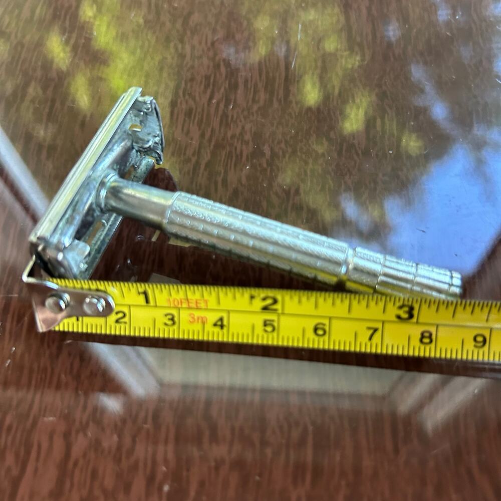 Vintage Safety Razor Double Edge Metal Razor 3.5” Grooming Tool - Picture 10 of 12